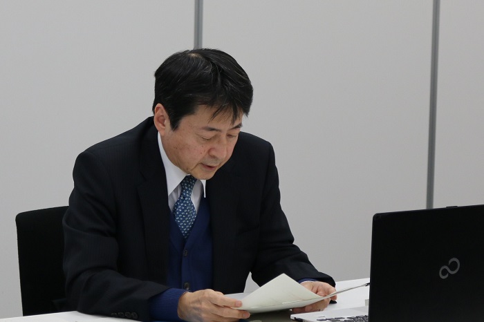片桐総括審議官による説明の写真