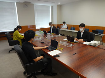 第６４回東京都監査事務局との定期協議開催報告会議の様子の写真
