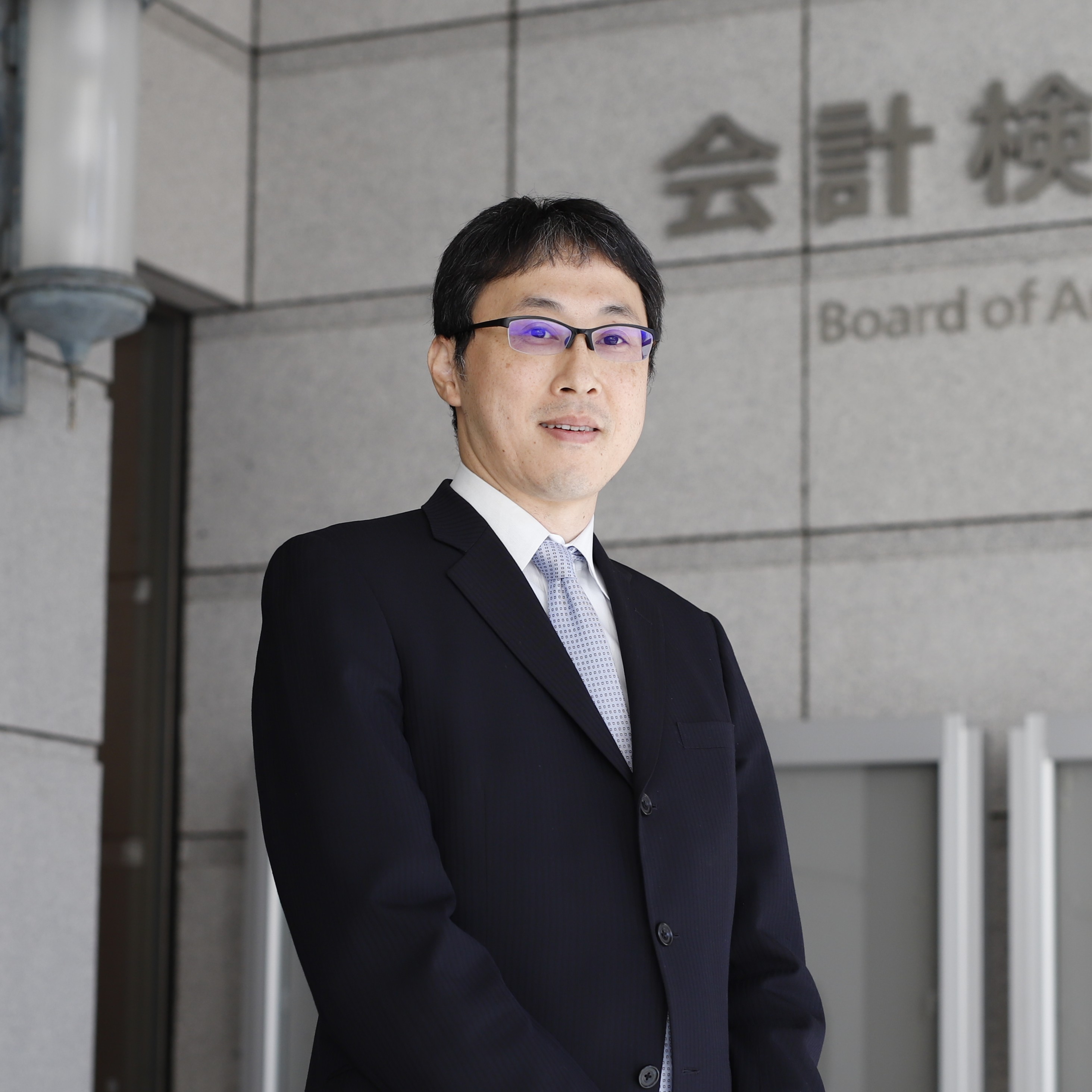 2026年採用パンフレットP11の職員の写真