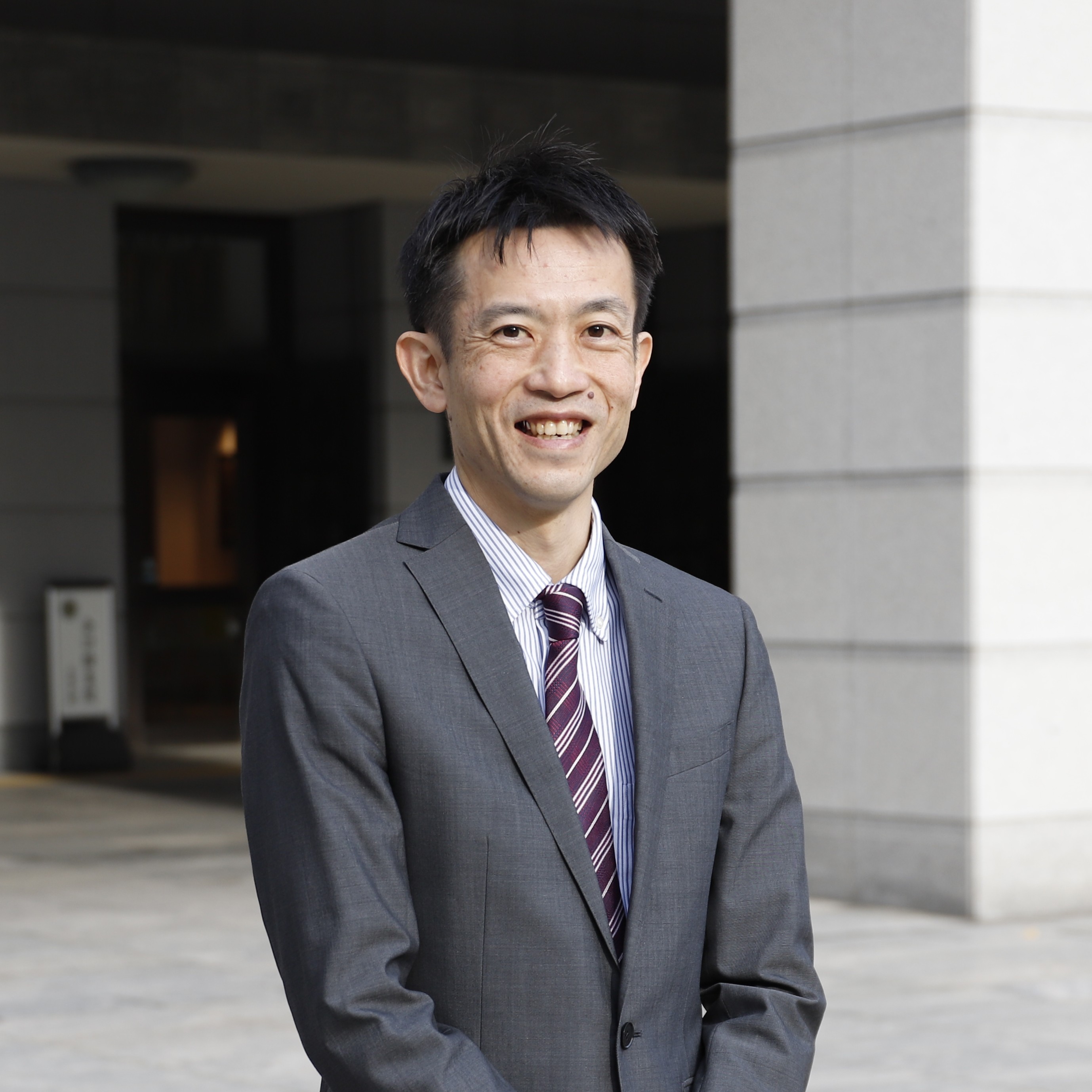 2026年採用パンフレットP15の職員の写真